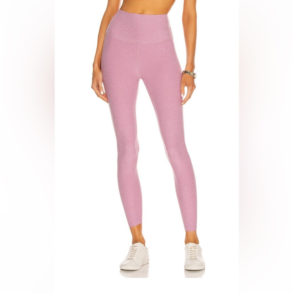 NWT Beyond Yoga Caught in the Midi Legging in Orchid